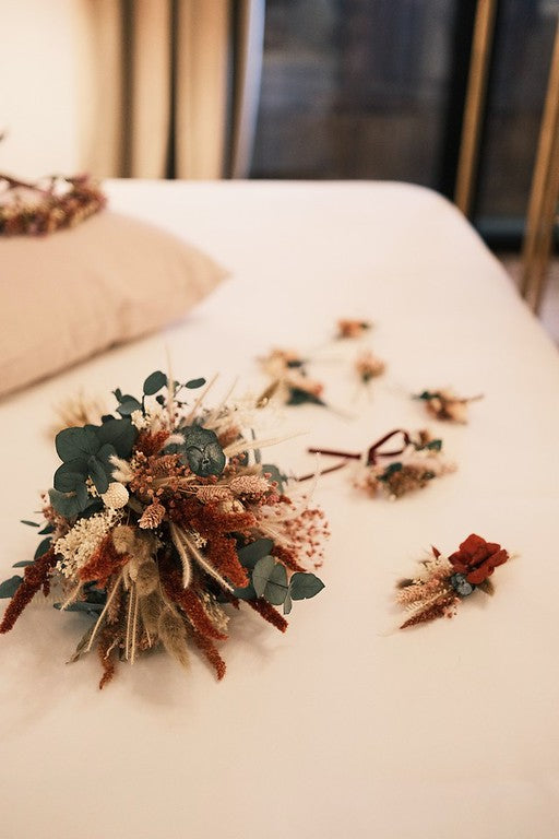 Bräutigam, Trauzeuge und Zeugen werden festgenommen