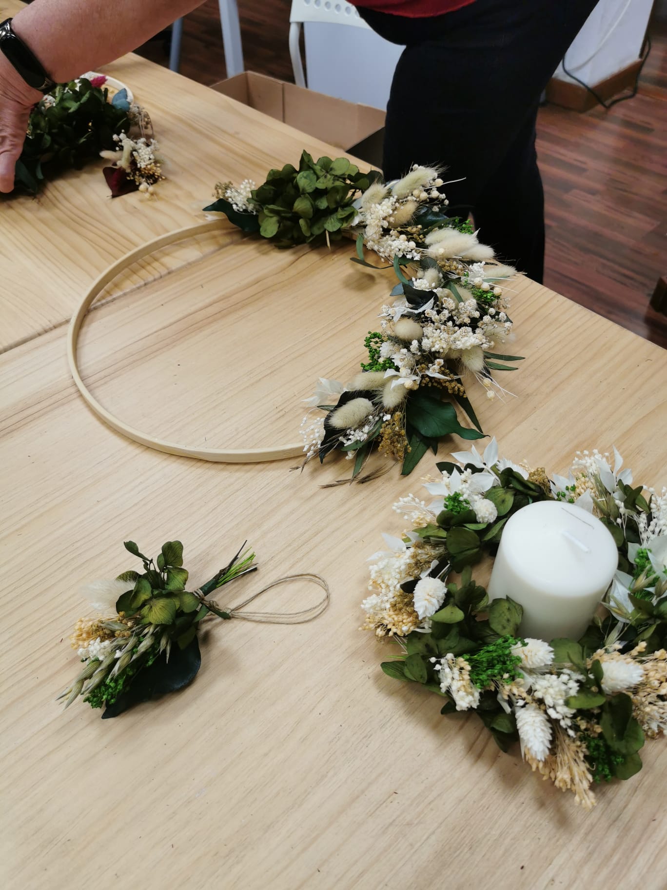 Taller Floral GIJÓN & Merienda. Corona, Camino o Adviento