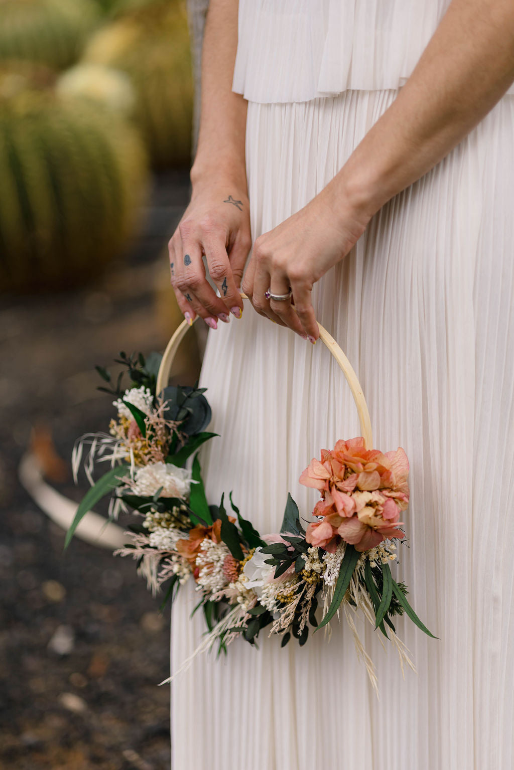 Swing Ring Holder